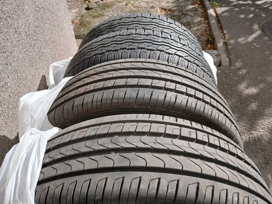 Vand 4 anvelope  vara de 17