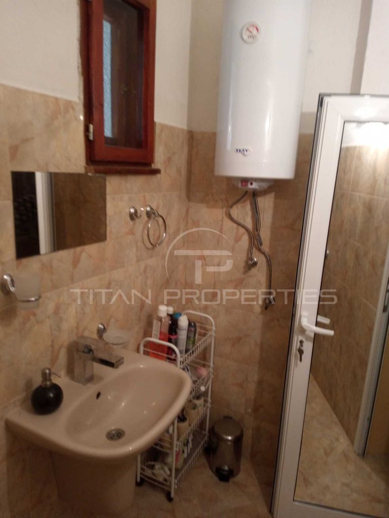 Продава се Къща в Пловдив, Тракия - 180 кв.м за 1084 €/кв.м - Снимка #9