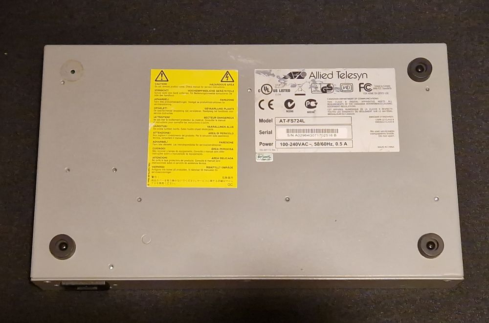 Switch 24 porturi LAN Allied Telesyn AT-FS724L