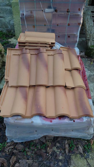 Продавам 300бр. керемиди Veneton 13 Пясъчен антик Tondach Wienerberger