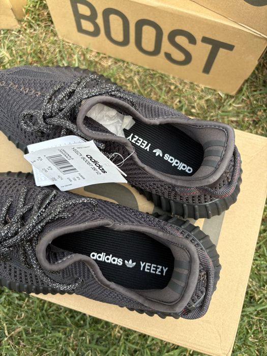 Yeezy Boost 350 V2 Static Black marimea 42,5