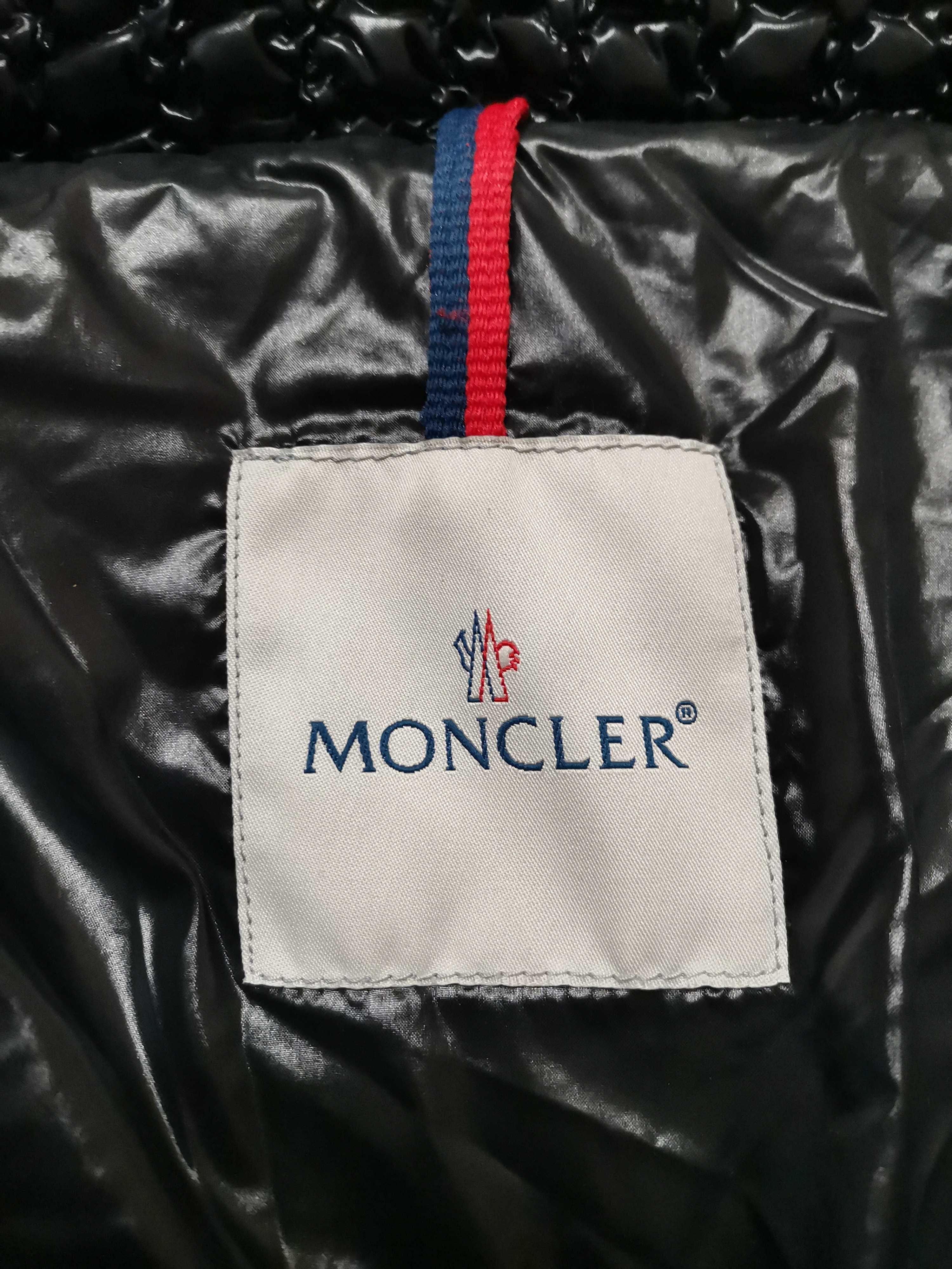 MONCLER "PEARL" Polyamide Black Quilted Down Jacket.