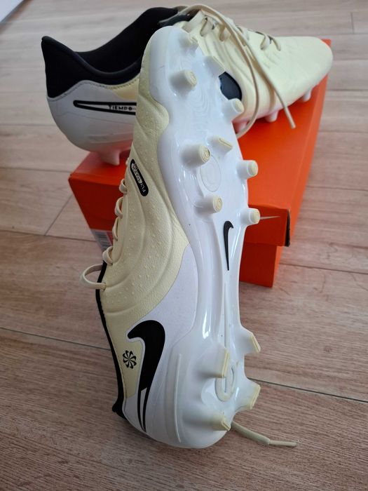 Vand Nike Ghete de fotbal Tiempo Legend 10 Academy FG/MG marime 44.5