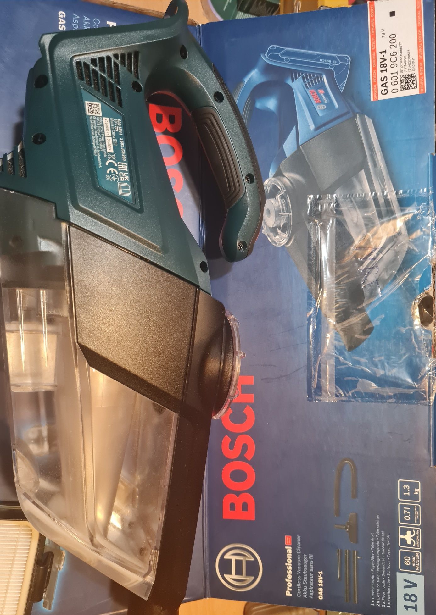 Aspirator bosch 18v