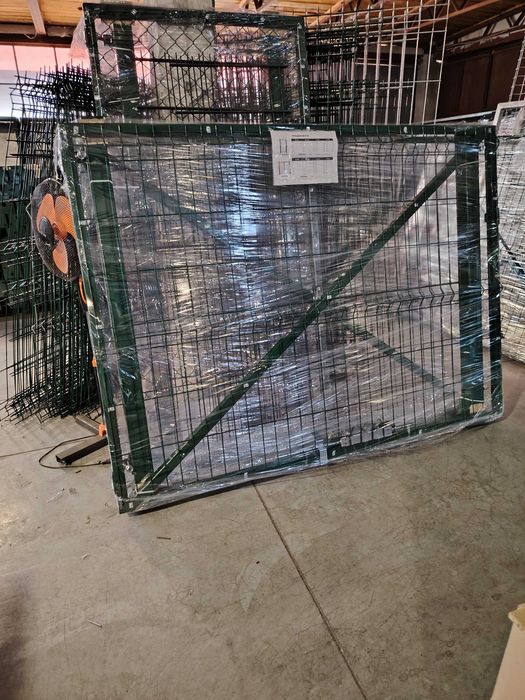 Дворни врати и портали