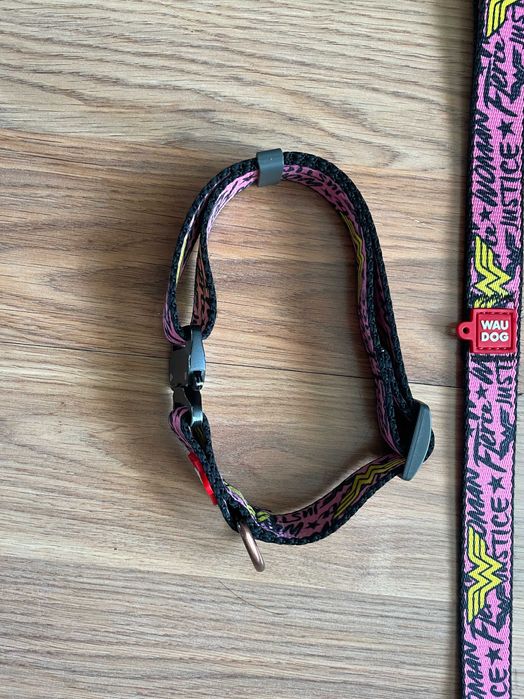 нашийник + повод + играчки за куче