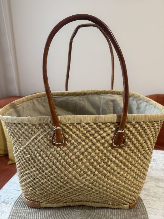 Плажна чанта от естествена слама