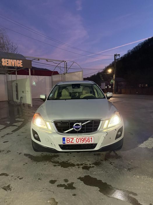 Vând Volvo XC 60 2010 4x4 awd
