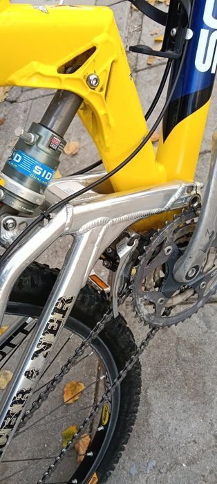 Продавам алуминиев велосипед Scott 26 цола,47см рамка