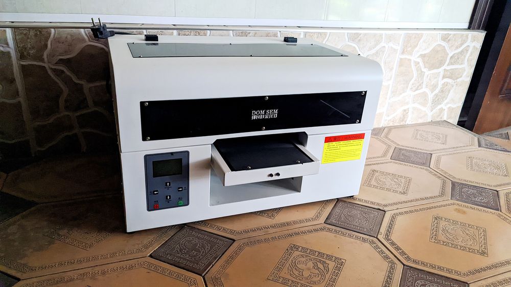 Uv printer Dom sem 3.500 $