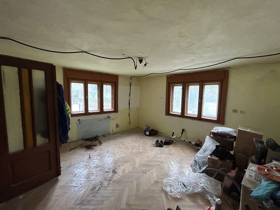 Casa de vanzare cu teren Modolesti - Intregalde