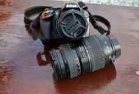 Vând pachet aparat foto Nikon D3200