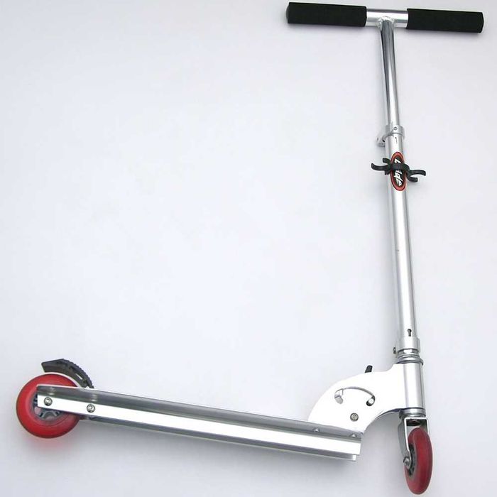 Trotineta pliabila Icon Blade - aluminiu