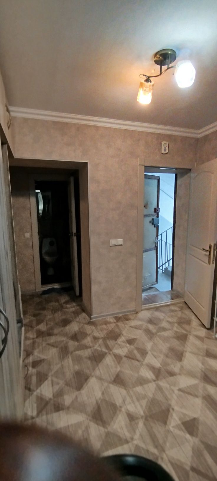 Двойная квартира 1+2 комнатная. Новомосковская,Кази-базар.