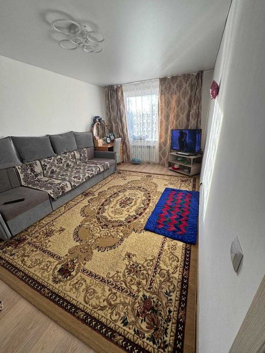 Продам 1 комнатная квартира. район Дарын 19мкр.