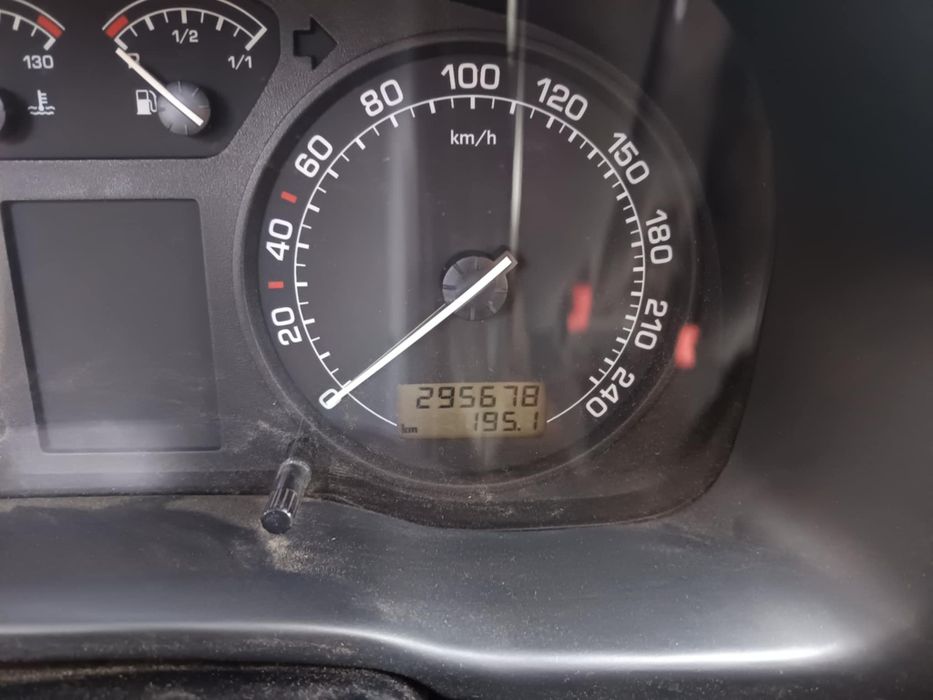 Skoda Octavia - 1.6 benzină