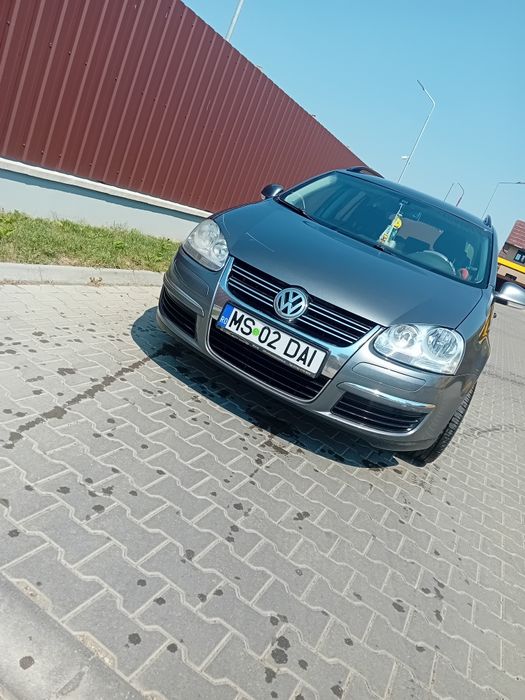 Vând golf 5 an 2009