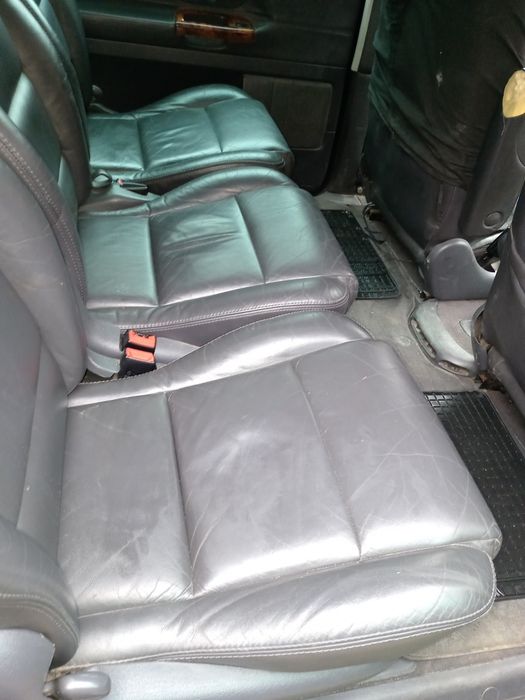 Vând sharan an 2002