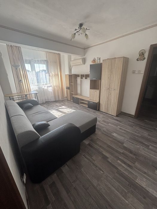 Proprietar inchiriez apartament