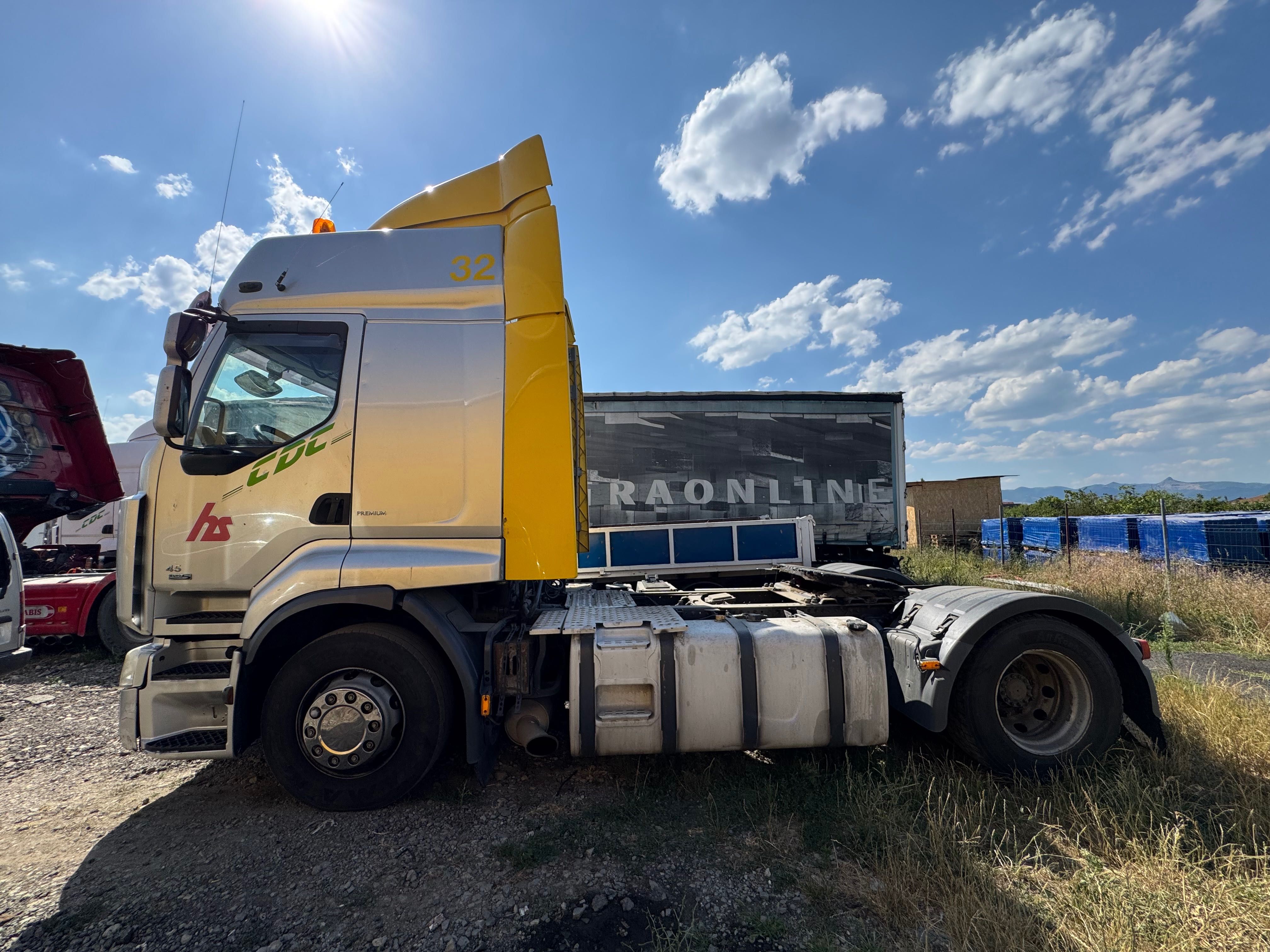 Vând 2 Cap Tractor - stare foarte buna!