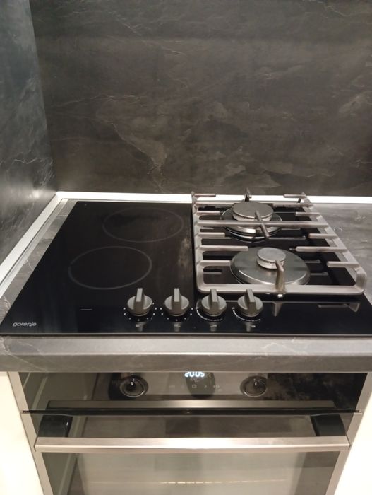 Комбиниран котлон за вграждане Gorenje