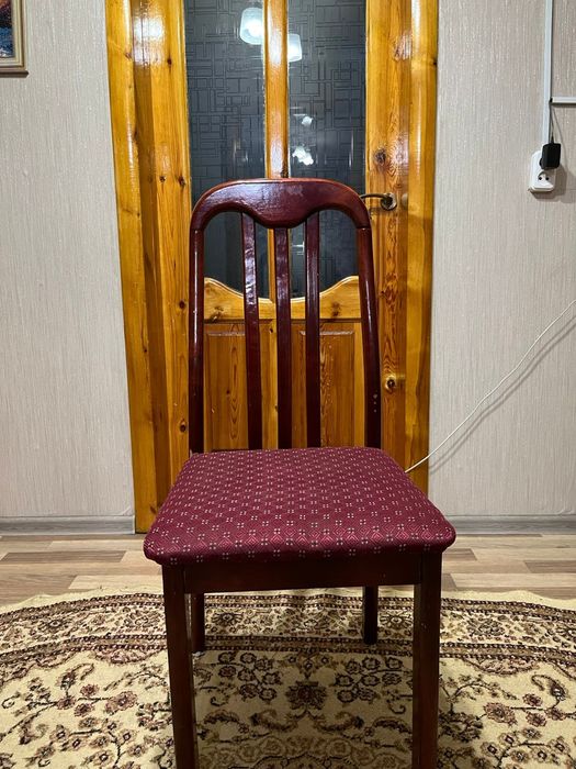 Стулья деревянные