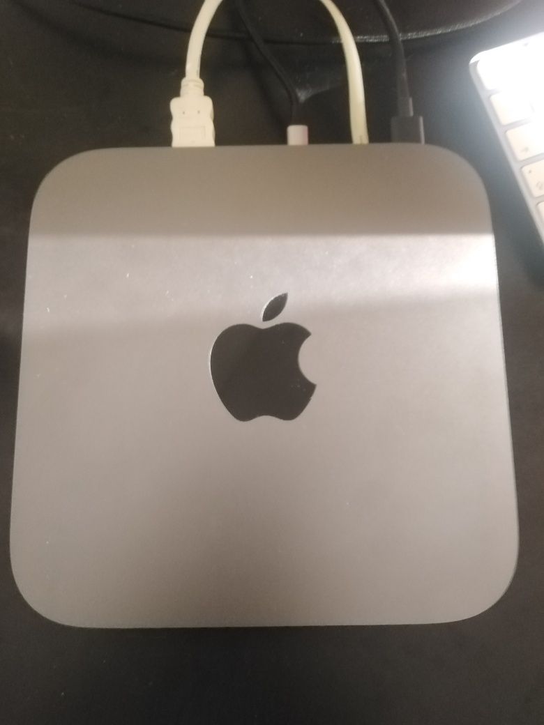 Mac mini 2018 i5 512 ssd