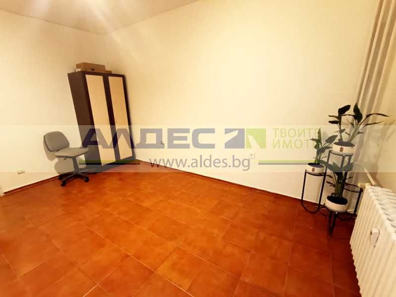 Продава се Тристаен апартамент в София, Дружба 2 - 103 кв.м за 2319 €/кв.м - Снимка #20