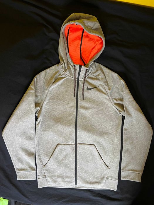 НОВО горнище Nike Dri-FIT Therma