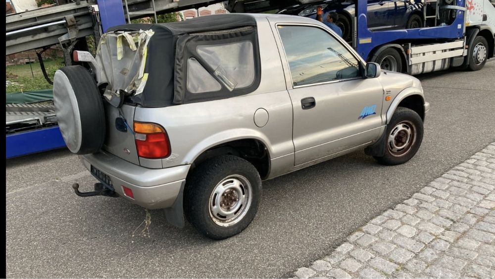 Продавам само на части Киа Спортаж 2.0 2001 год.