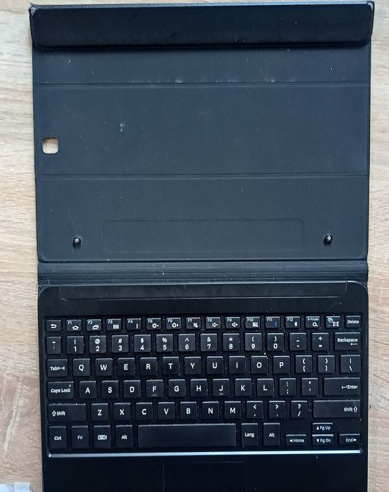 Клавиатура/калъф за таблет Samsung