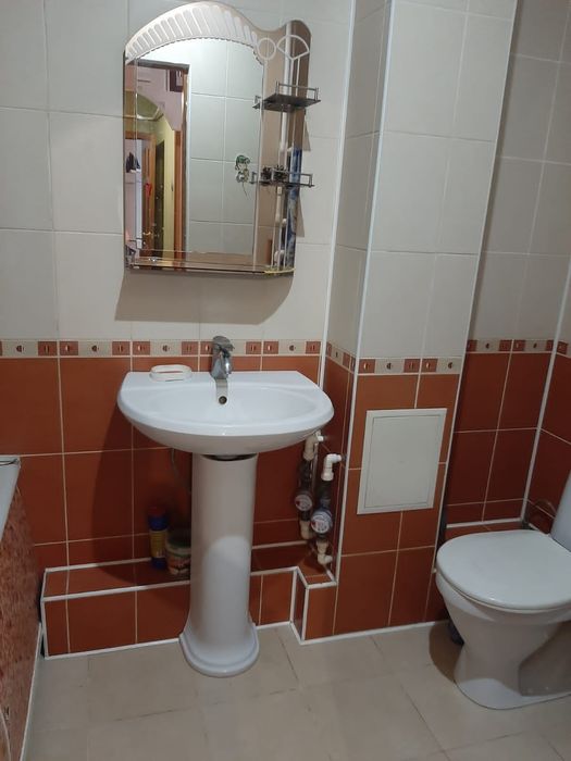 Однушка на ночь в 8 мкр. Университет Баишева.