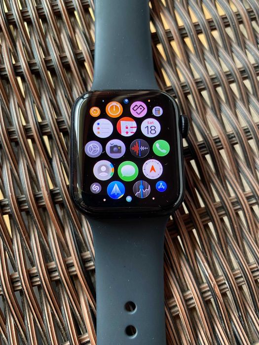 Apple Watch SE2 GPS 40mm Midnight Aluminium