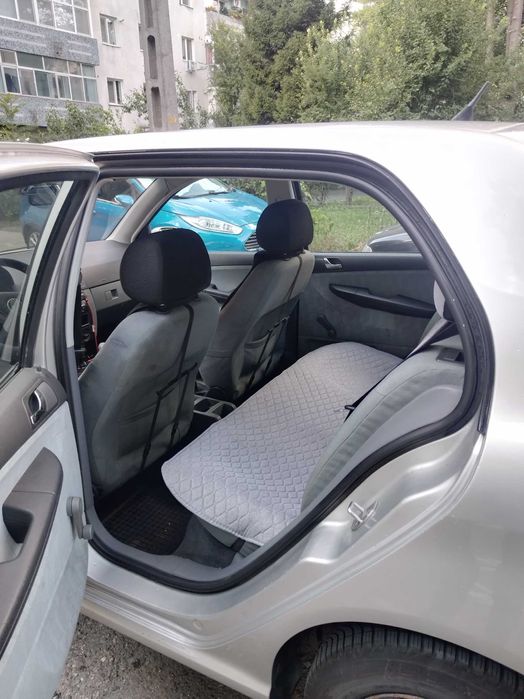 Se vinde Skoda Fabia 1