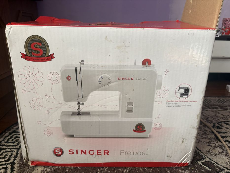 Masina de cusut singer noua