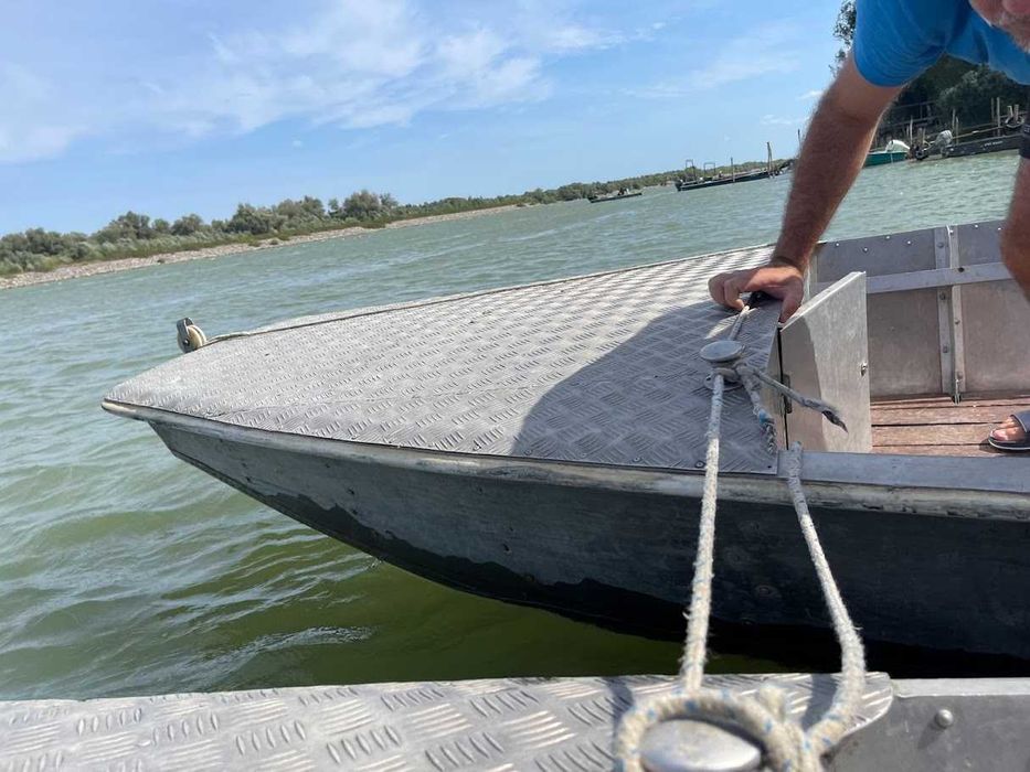 vand 2x barca aluminu