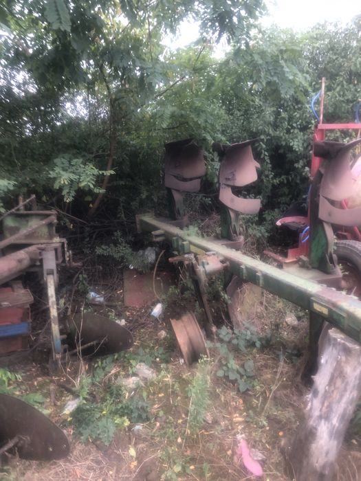 Plug cu doua trupite romanesc