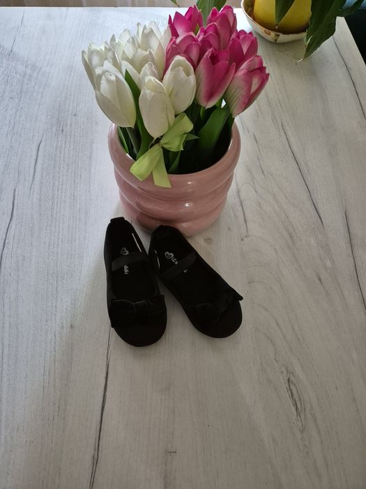 Маратонки ,сандали, обувки