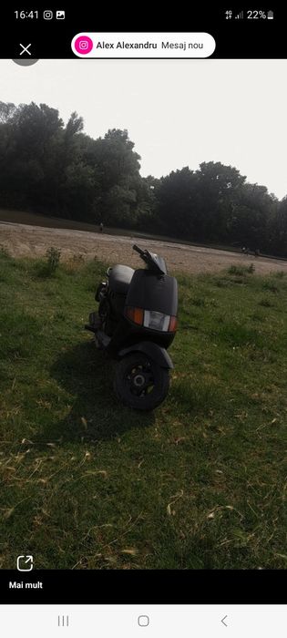 Vând scuter piaggio