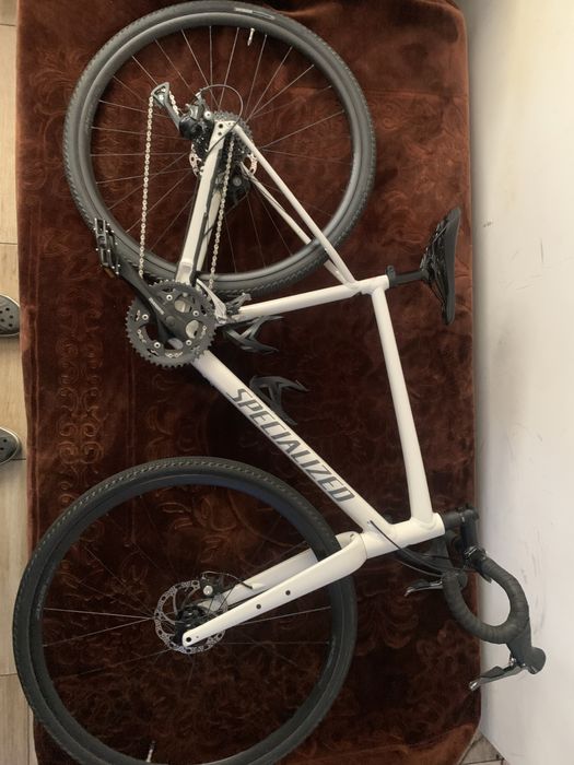 Bicicleta Specialized Diverge E5