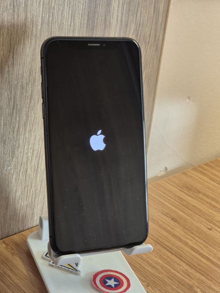 iPhone XS (Space Grey/64gb)