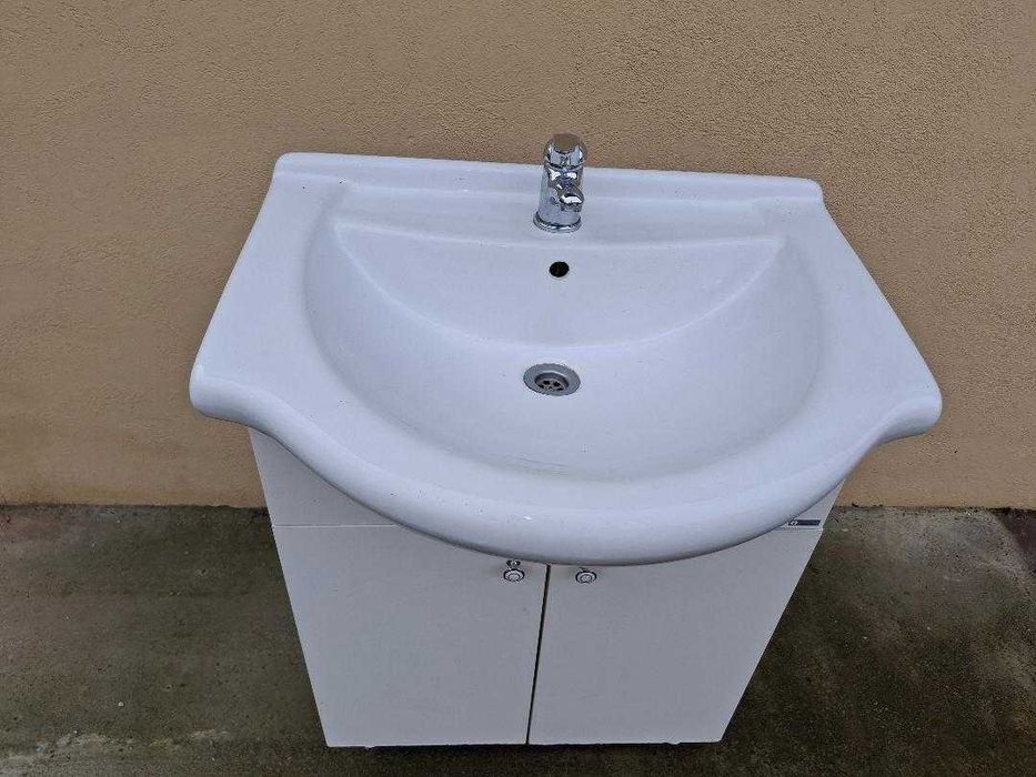 Mobila de baie – set complet

Nu asigur transport.