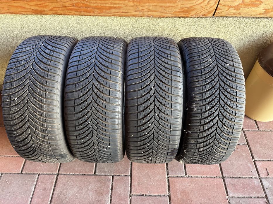 Anvelope  225 45 17 GOODYEAR  2024
