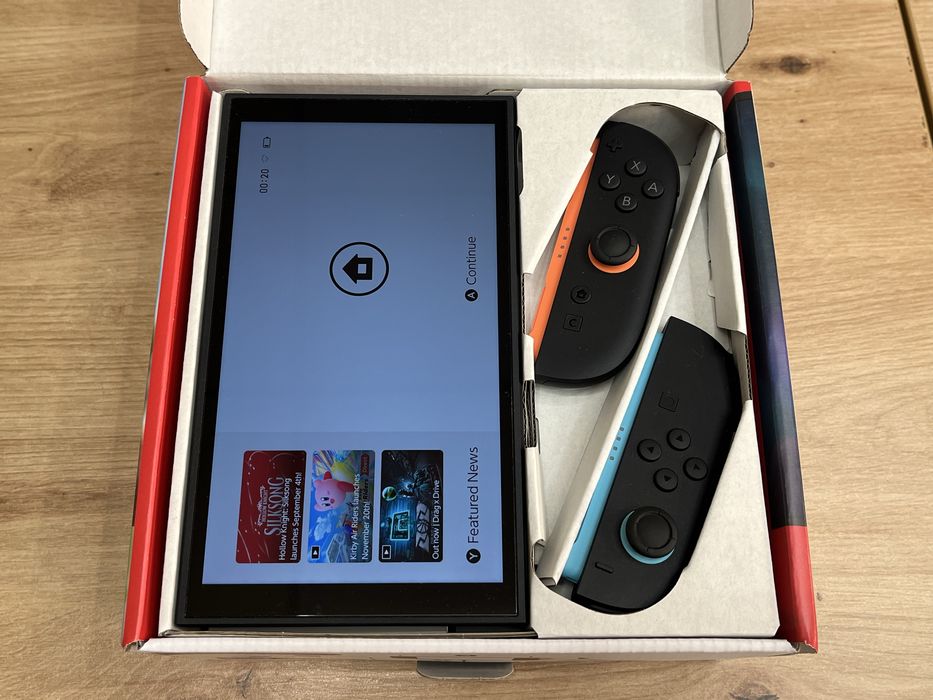 Nintendo Switch 2 Перфектно Гаранция 2 игри