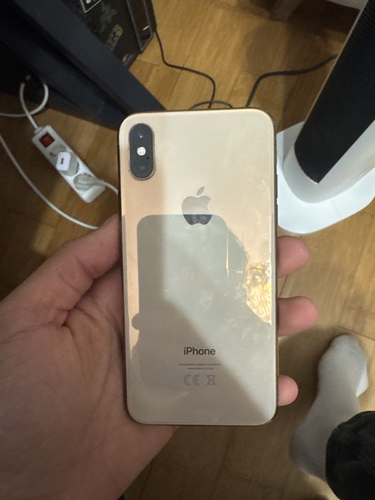 Iphone xs.