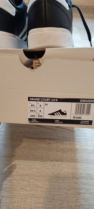 Маратонки адидас