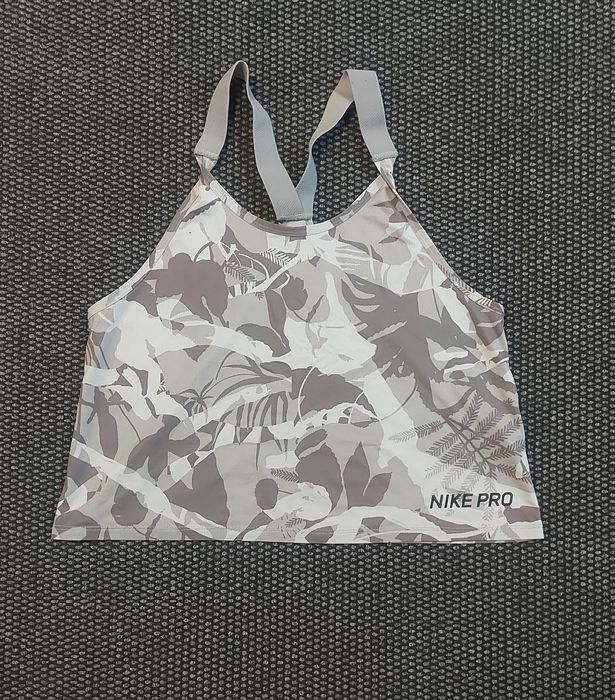 Nike pro къс потник дамски M размер