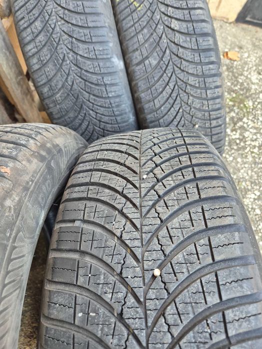 4бр. 215 60 17 Goodyear всесезонни