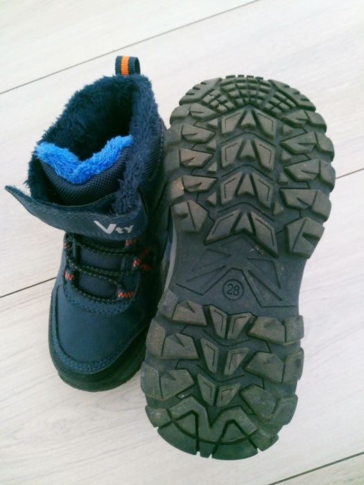 зимни обувки момче номер 28