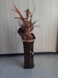 Ваза - Икебана с различни цветя